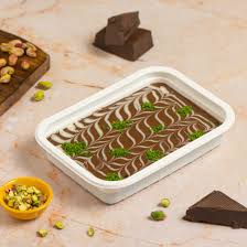 Pistachio kunafa chocolate fudge